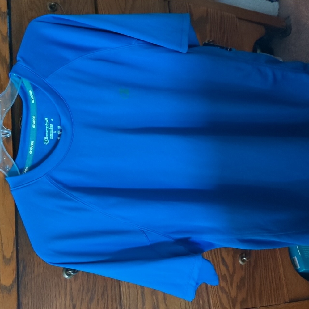Men's Champion Vapor Power train. Blue T Shirt L  SALE